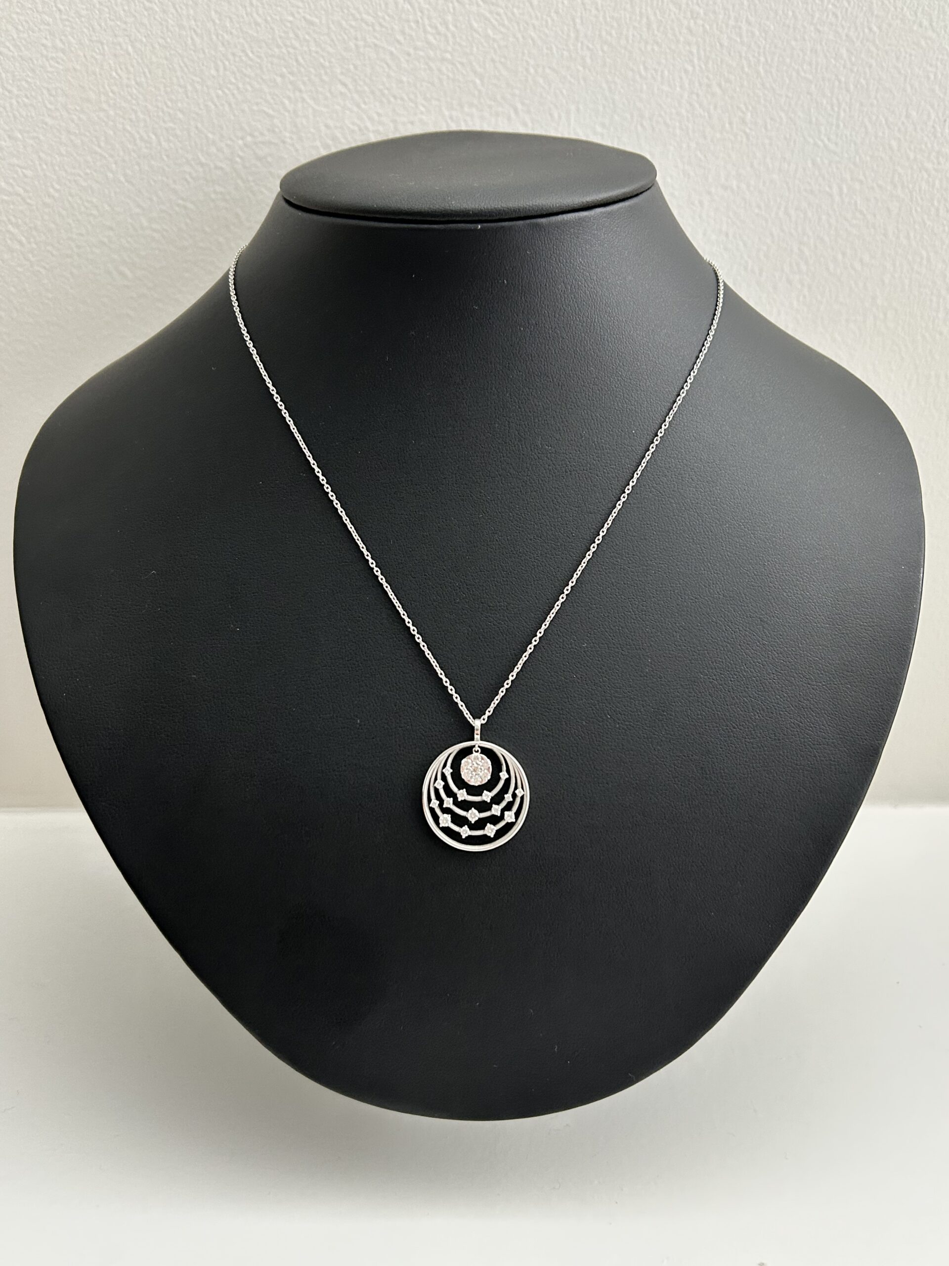 K18WG ﾀﾞｲﾔﾓﾝﾄﾞ ﾈｯｸﾚｽ　6g